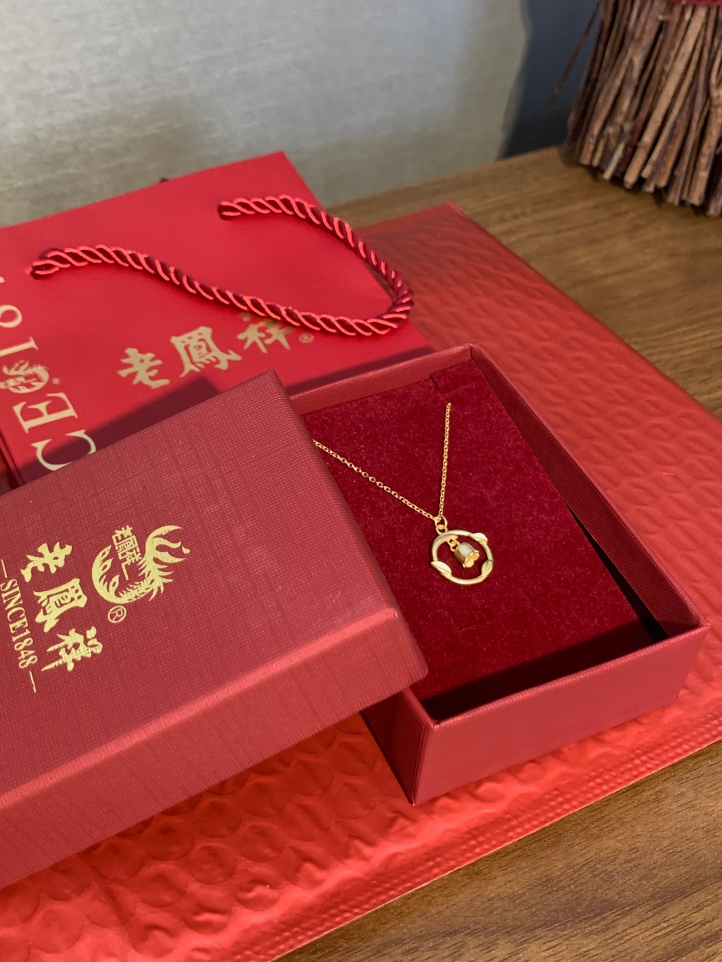 老凤祥】S925银「铃兰花开」 圆环花朵项链【图片_价格_报价_品牌